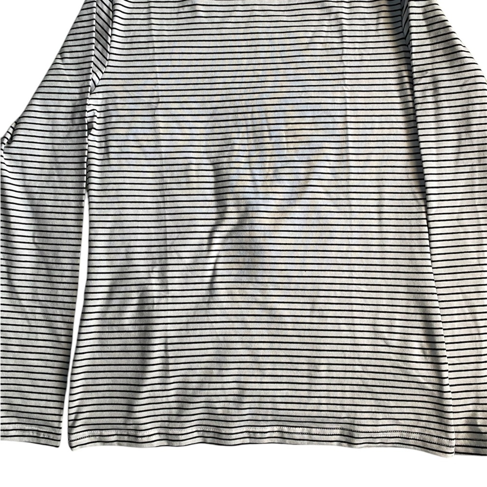 Black and White Long Sleeve Striped Tee